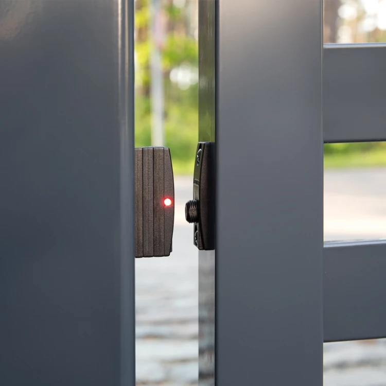 System nadzoru do bram i furtek GATESWITCH  Locinox 3.webp